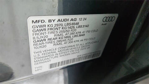 2025 Audi Q6 e-tron quattro Premium Plus