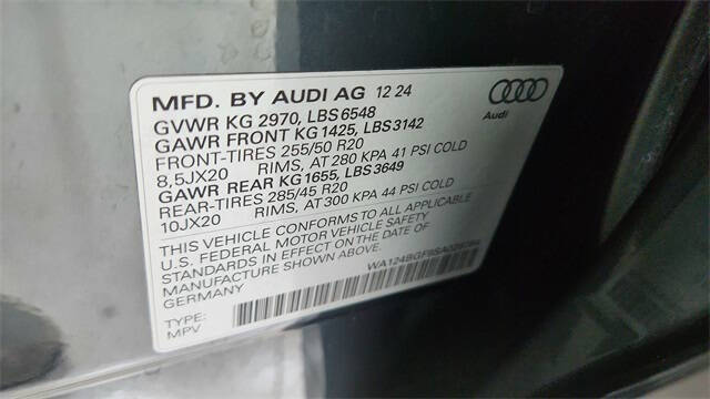 2025 Audi Q6 e-tron quattro Premium Plus