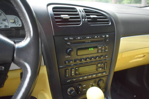 2002 Ford Thunderbird Deluxe