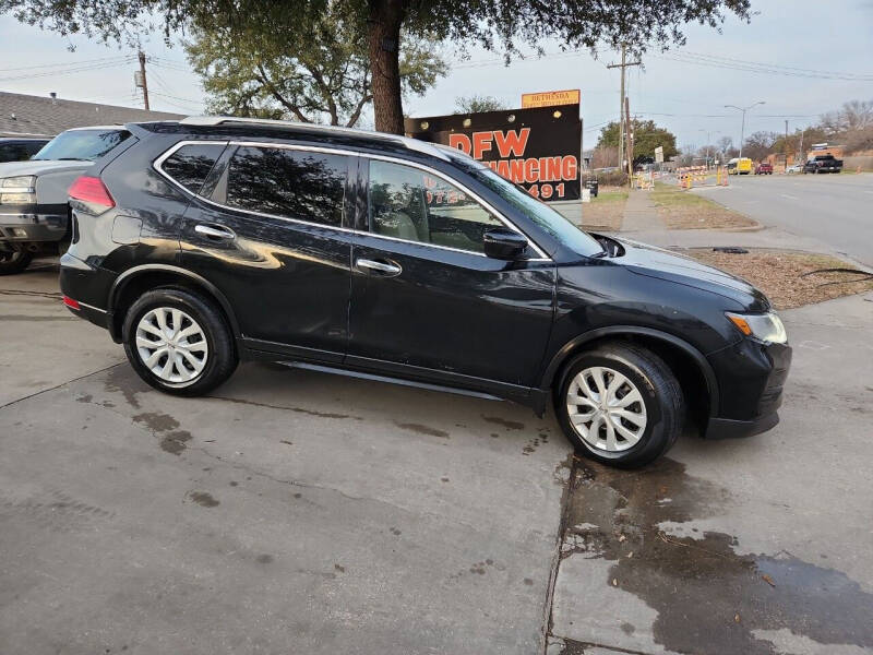 2017 Nissan Rogue for sale at DFW AUTO FINANCING LLC in Dallas TX
