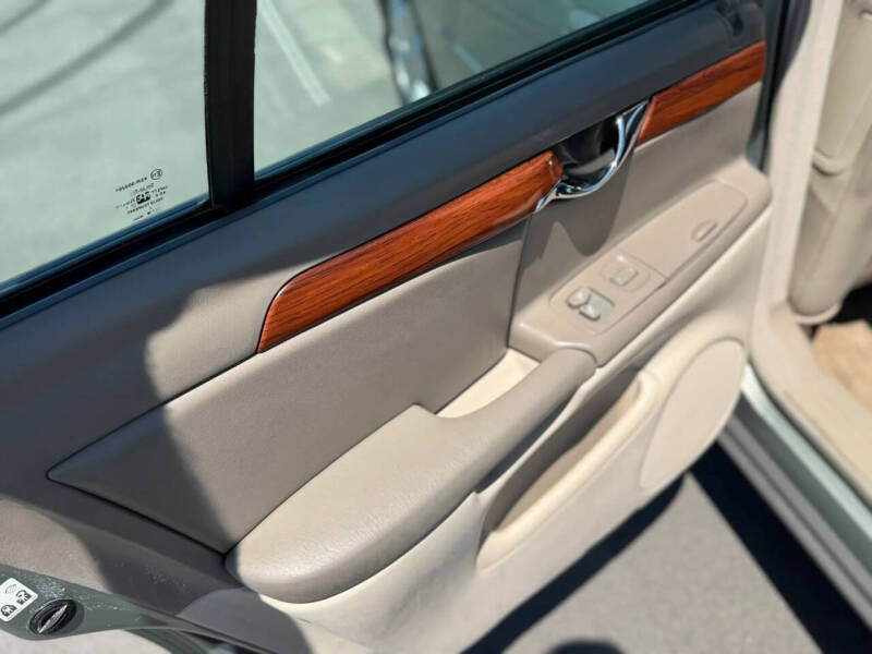 2005 Cadillac DeVille