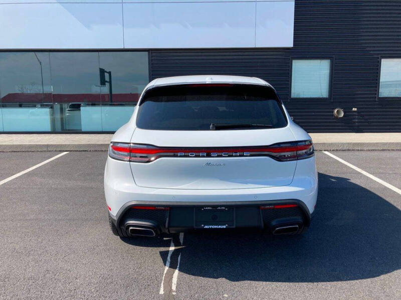 2025 Porsche Macan