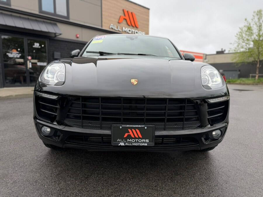 Black 2018 Porsche Macan Base AWD 4dr SUV 2