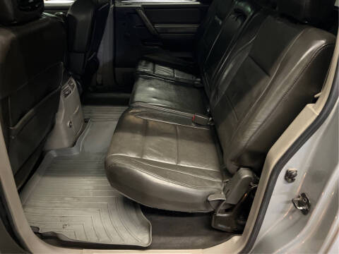 2004 Nissan Titan LE