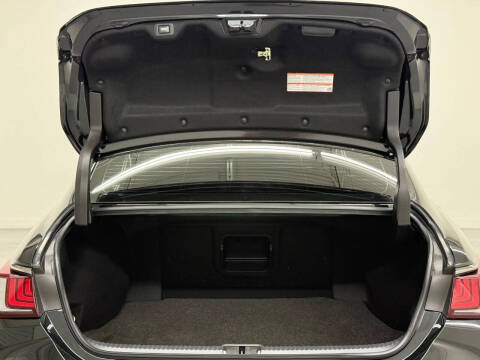 2023 Lexus ES 350 F SPORT Handling