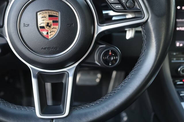 2017 Porsche 911 Carrera 4S