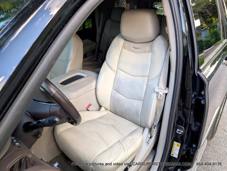 2015 Cadillac Escalade Luxury