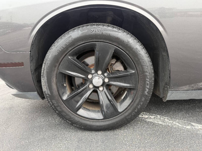 2016 Dodge Challenger SXT