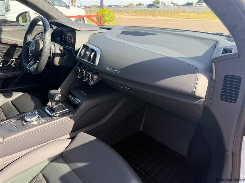 2023 Audi R8 5.2 V10 performance