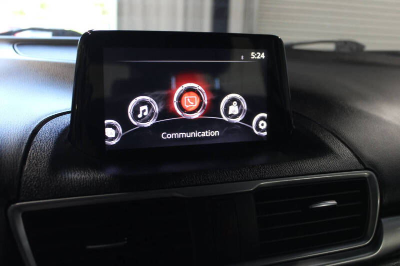 2017 Mazda MAZDA3 Sport