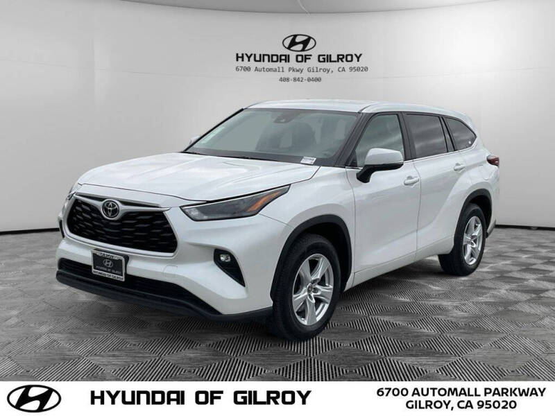 2024 Toyota Highlander LE