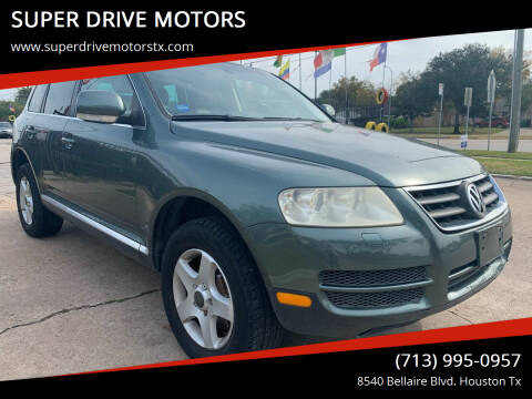 2005 Volkswagen Touareg for sale at SUPER DRIVE MOTORS in Houston TX