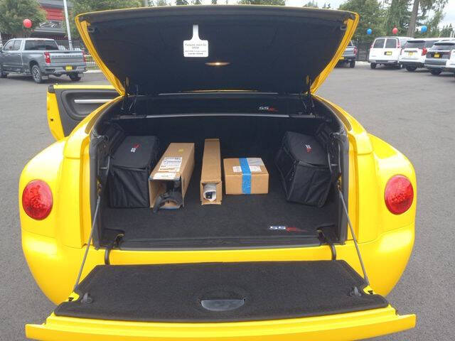 2004 Chevrolet SSR LS