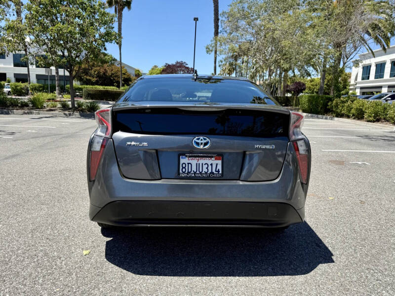 2018 Toyota Prius One
