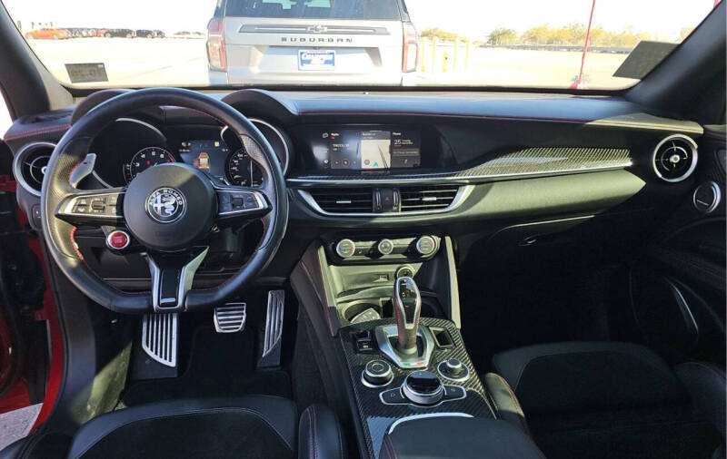 2021 Alfa Romeo Stelvio Quadrifoglio