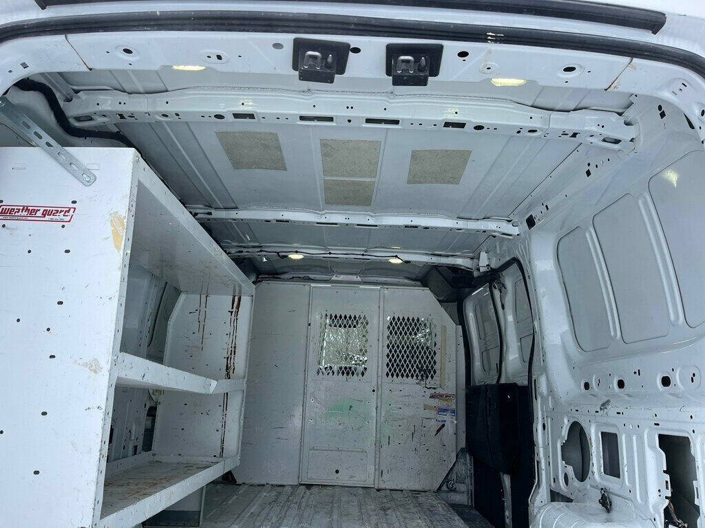 2017 Ford Transit 27