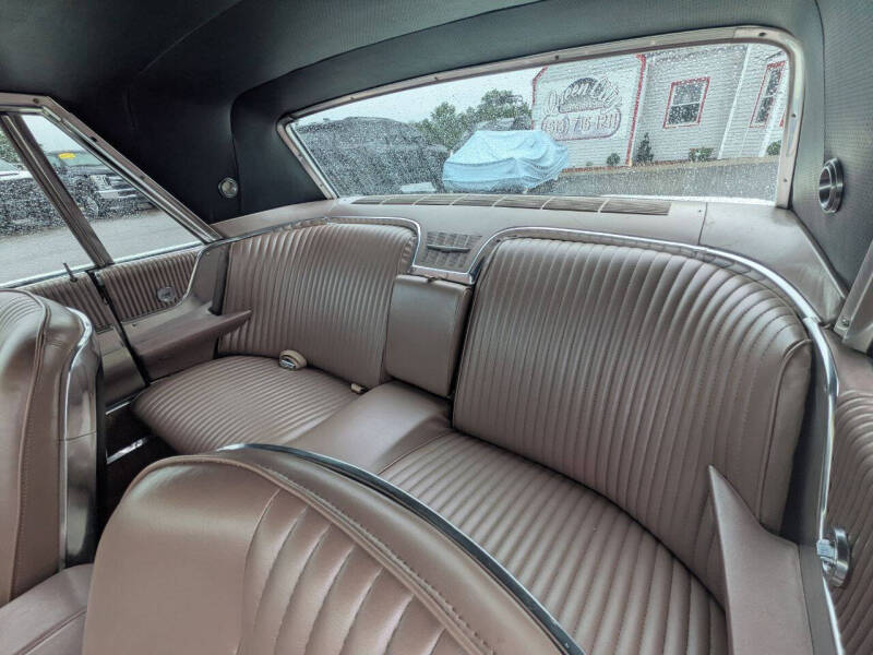 1964 Ford Thunderbird