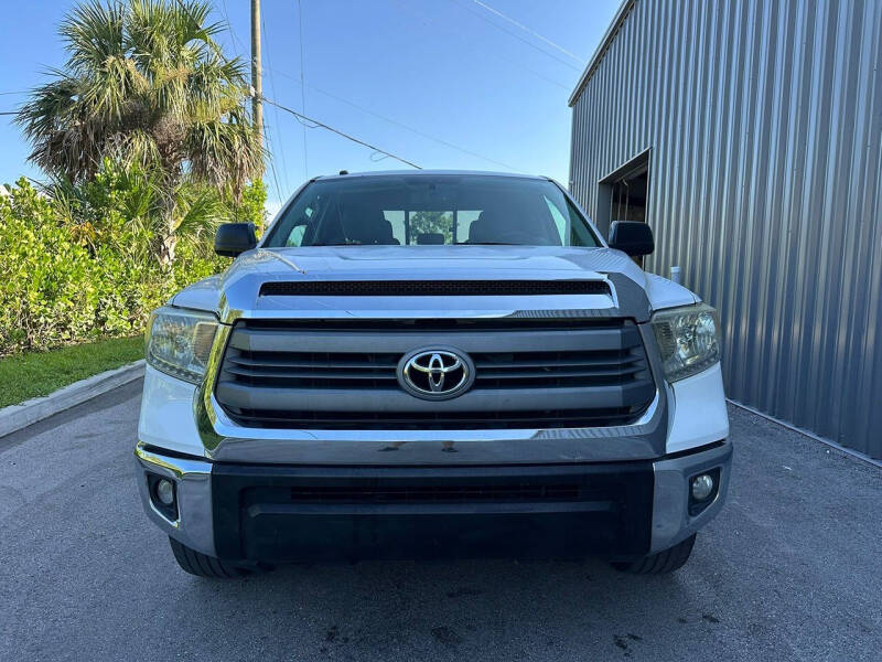 2014 Toyota Tundra SR5