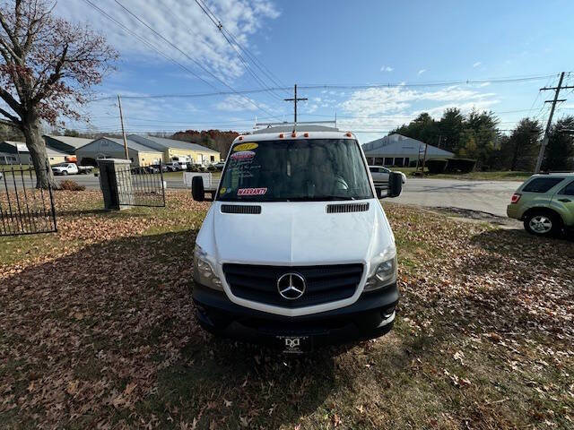 2017 Mercedes-Benz Sprinter Cab Chassis Base photo 4