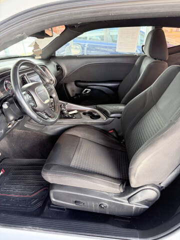 2018 Dodge Challenger SXT