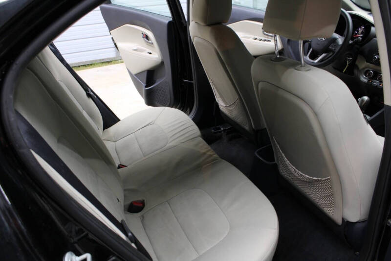 2013 Kia Rio 5-Door LX