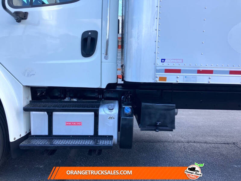 2017 Freightliner M2 106