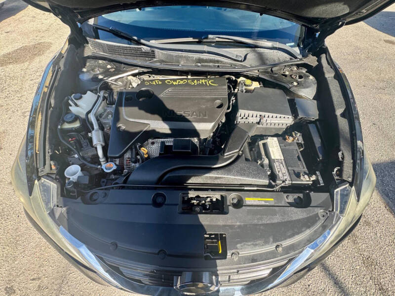 2016 Nissan Altima 2.5 SR