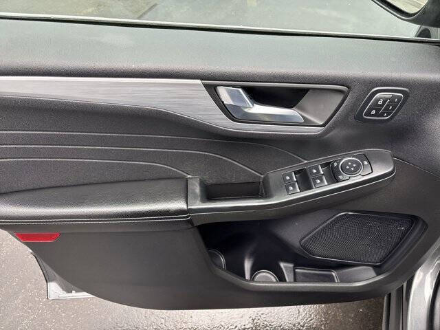 2024 Ford Escape Platinum