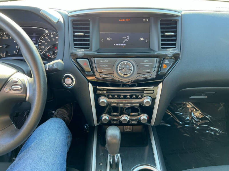 2020 Nissan Pathfinder S