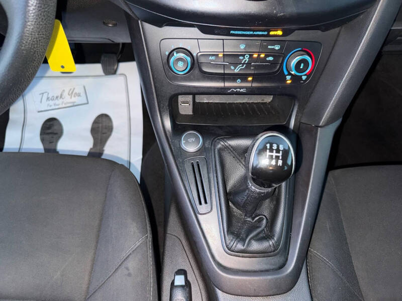 2017 Ford Focus S