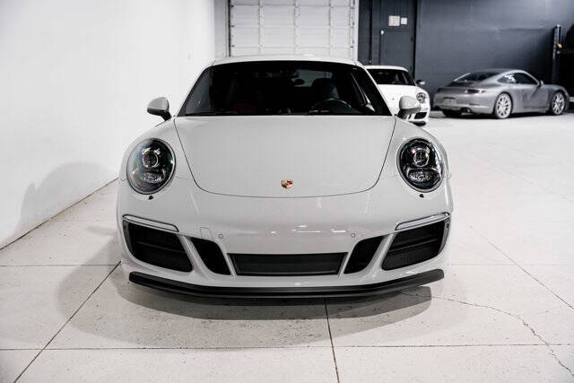 2018 Porsche 911 Carrera GTS