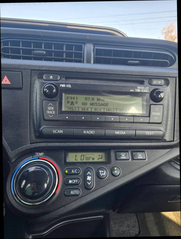 2014 Toyota Prius c One