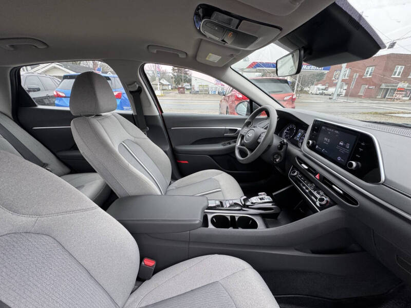 2022 Hyundai Sonata SE