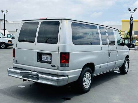 2006 Ford E-Series E-150 XLT