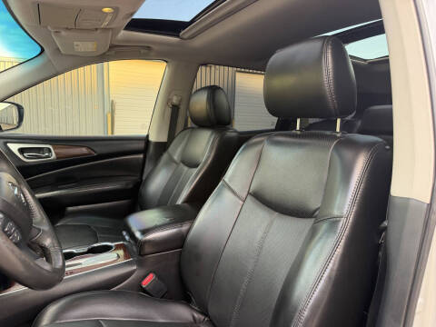 2017 Nissan Pathfinder Platinum