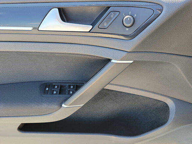 2016 Volkswagen Golf GTI S