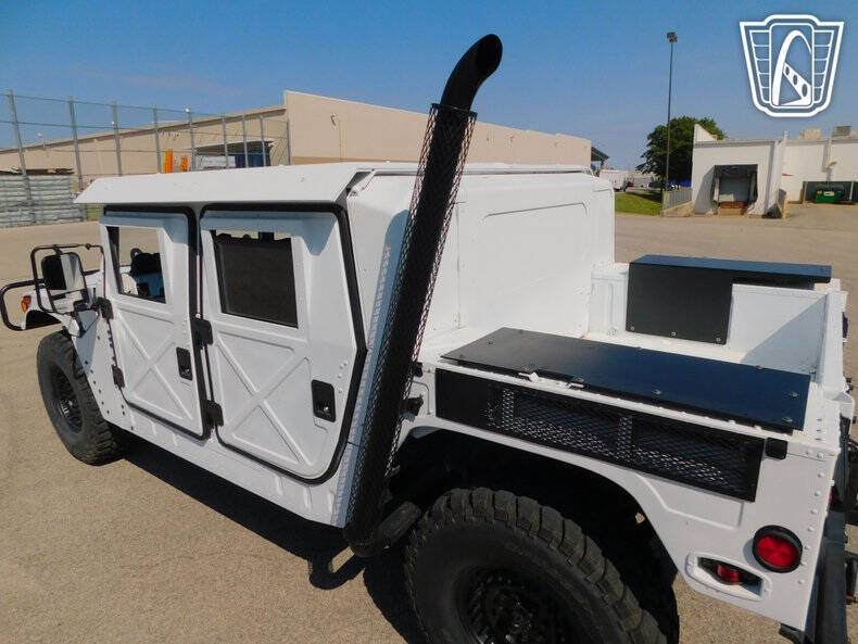 2008 AM General Hummer