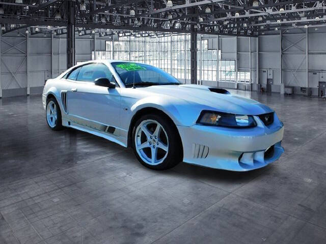 2004 Ford Mustang GT Deluxe