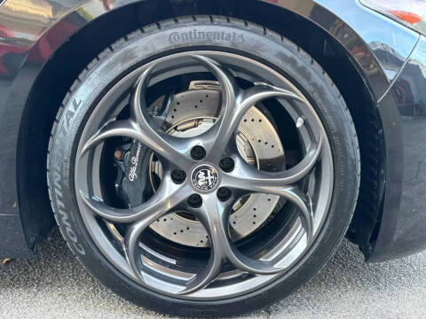 2017 Alfa Romeo Giulia Quadrifoglio