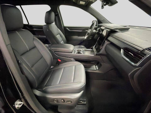 2024 GMC Acadia Elevation