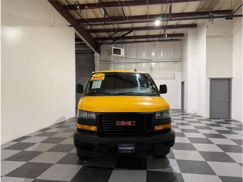 2018 GMC Savana 2500