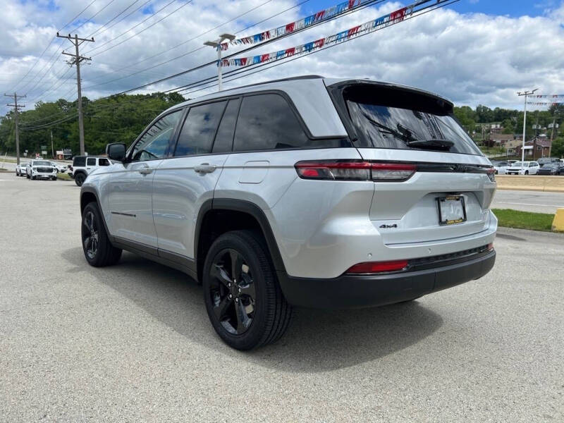 2025 Jeep Grand Cherokee Altitude