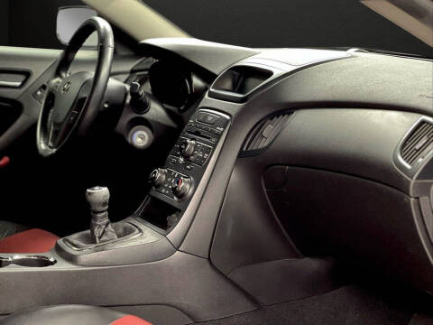 2011 Hyundai Genesis Coupe 3.8L R-Spec