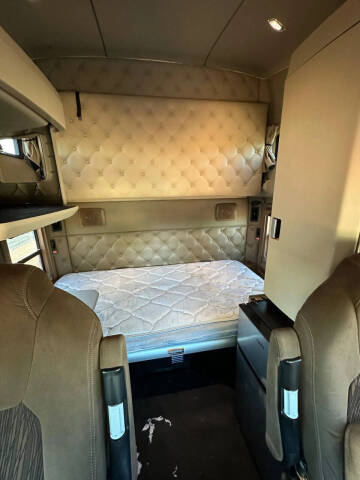 2020 Kenworth T680