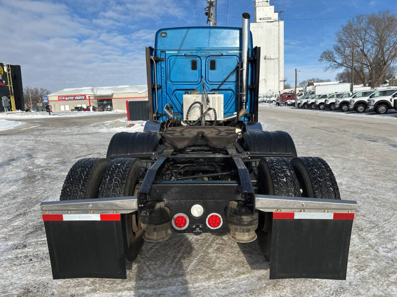 2016 Freightliner Cascadia