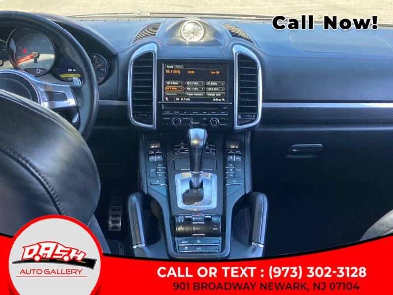 2013 Porsche Cayenne GTS