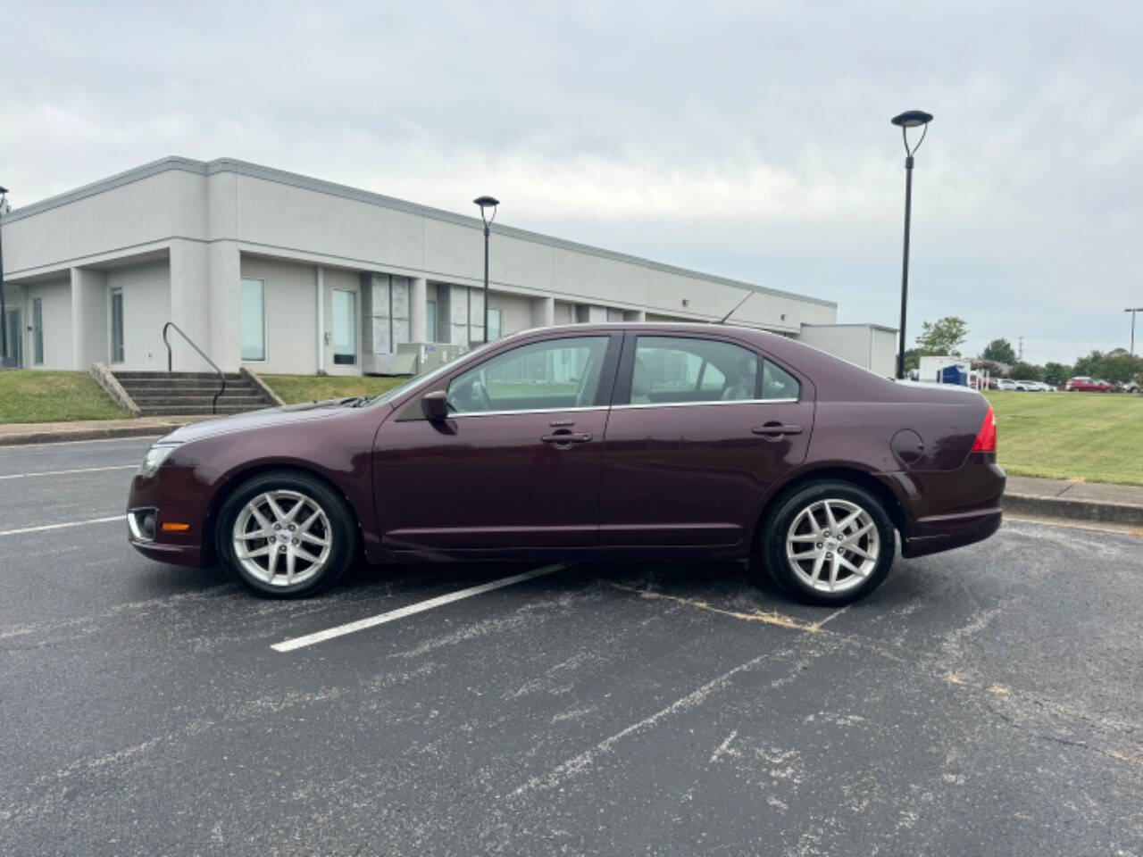 2011 Ford Fusion for sale at Ryan Motor Sales in Bowling Green, KY