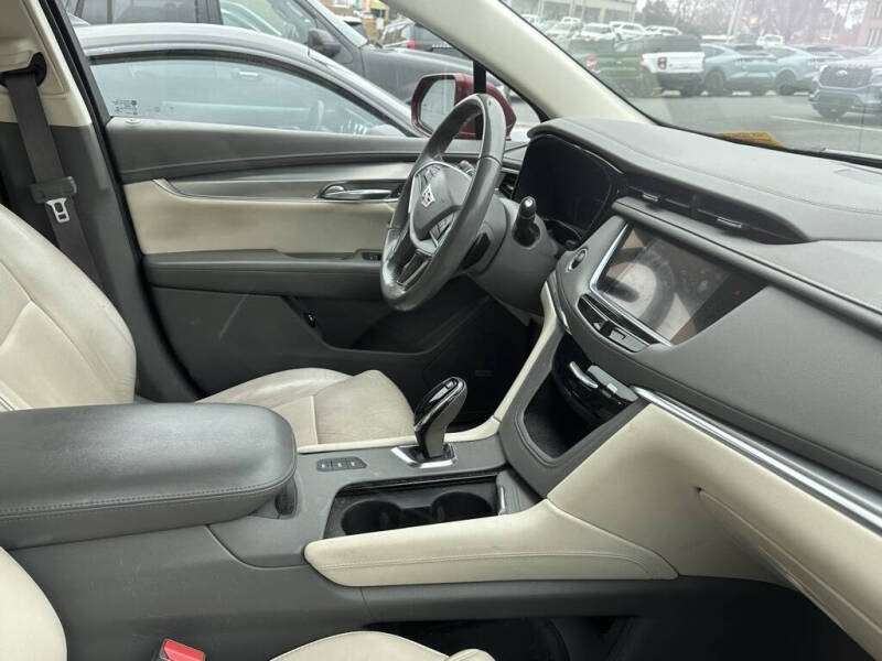 2018 Cadillac XT5 Premium Luxury