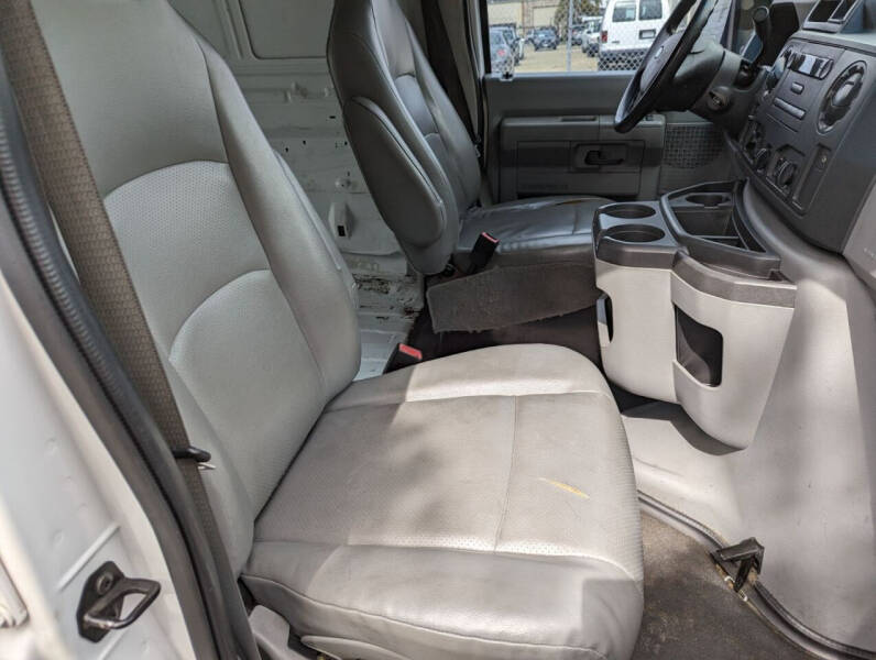 2014 Ford E-Series E-150