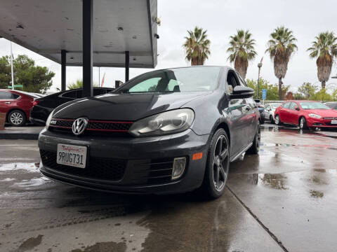 2010 Volkswagen GTI Base PZEV